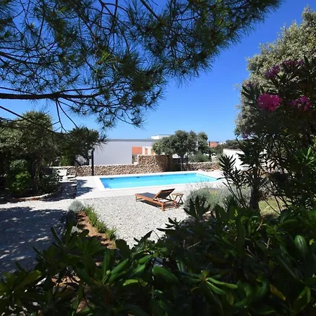 Apartment Fuer 5 Personen Ca 75 Qm In Mandre, Dalmatien Inseln Vor Zadar *